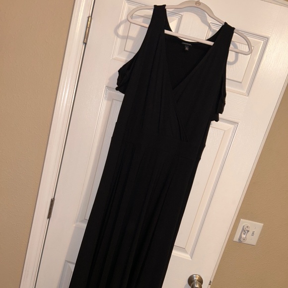 Black dress - Picture 1 of 3